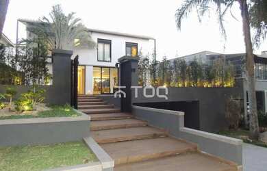 Imagem: A casa em condomínio possui 3 Dormitórios, 5 Banheiros, 4