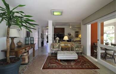 Imagem 3: Charmoso sobrado a venda, localizado no Condomínio Lagos Park, praia...