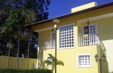 Imagem: A casa em condomínio possui 3 Dormitórios, 4 Banheiros, 2