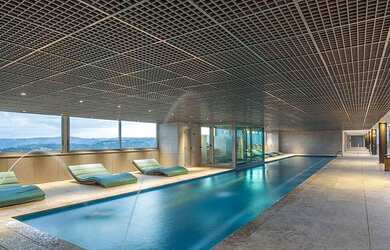 Imagem: O apartamento possui 4 Dormitórios, 5 Banheiros, 294m² de