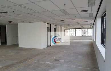 Imagem 2: Excelente conjunto comercial com 218 m², todo reformado, 04 banheiros