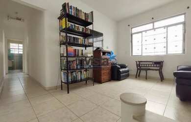 Imagem: A casa possui 2 Dormitórios, 2 Banheiros, 1 Vaga na garagem