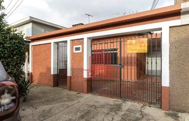 Imagem: A casa possui 2 Dormitórios, 2 Banheiros, 3 Vagas na garagem