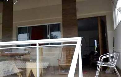 Imagem: A casa possui 2 Dormitórios e está localizado em Parque Mambucaba