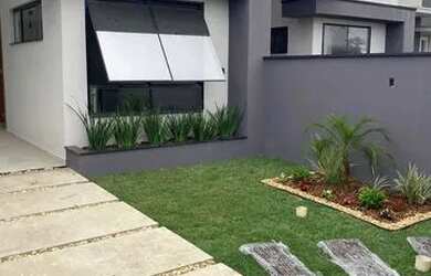 Imagem: A casa possui 3 Dormitórios, 3 Banheiros, 2 Vagas na garagem