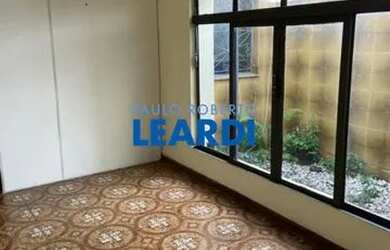 Imagem: A casa possui 5 Dormitórios, 5 Banheiros, 1 Vaga na garagem