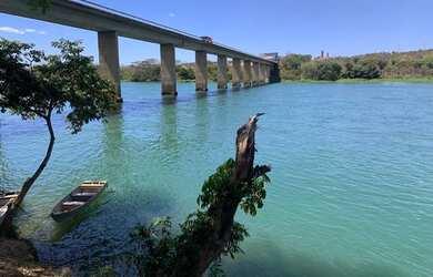 Imagem: O terreno possui 750m² de Área e está localizado em Três