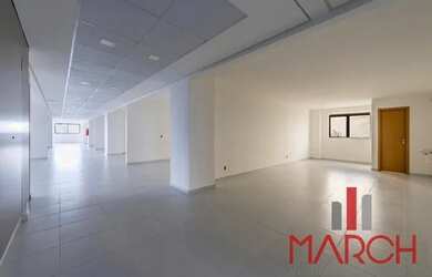 Imagem: O depósito possui 31m² de Área e está localizado em Estados