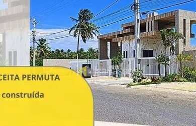 Imagem: A casa em condomínio possui 3 Dormitórios, 2 Banheiros, 2