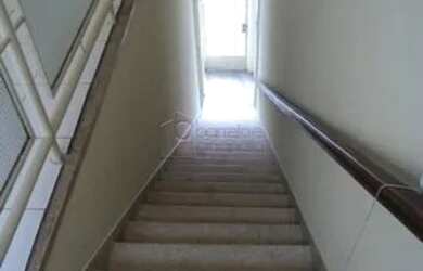 Imagem: A casa possui 4 Dormitórios, 2 Banheiros, 440m² de Área e