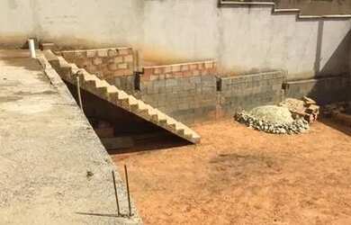 Imagem 10: Vendo ou troco essa casa