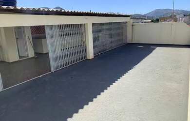 Imagem: O apartamento na cobertura possui 3 Dormitórios, 2 Banheiros