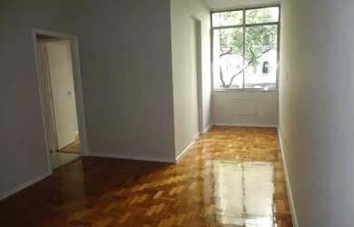 Imagem: O apartamento possui 1 Dormitório, 2 Banheiros, 55m² de Área