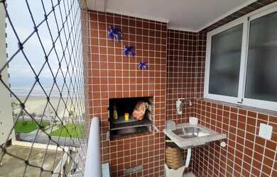 Imagem: O apartamento possui 1 Dormitório, 1 Banheiro, 1 Vaga na garagem