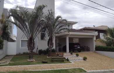 Imagem: A casa em condomínio possui 3 Dormitórios, 5 Banheiros, 4