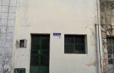 Imagem: A casa possui 2 Dormitórios, 1 Vaga na garagem, 80m² de Área