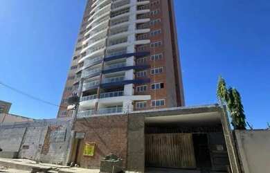 Imagem: O apartamento possui 4 Dormitórios, 1 Banheiro, 2 Vagas na