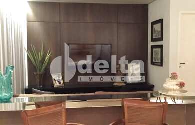 Imagem: O apartamento possui 2 Dormitórios, 3 Banheiros, 2 Vagas na