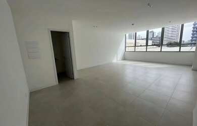 Imagem: O depósito possui 1 Vaga na garagem, 50m² de Área e Imóvel