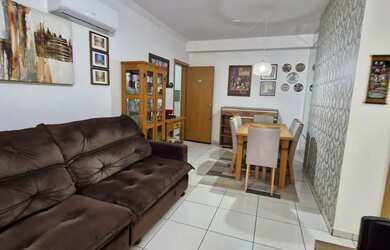 Imagem: O apartamento possui 2 Dormitórios, 2 Banheiros, 2 Vagas na