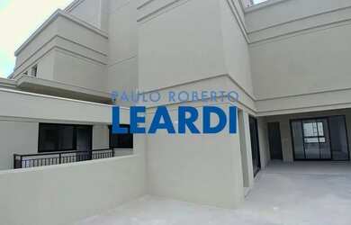 Imagem: O apartamento na cobertura possui 4 Dormitórios, 5 Banheiros