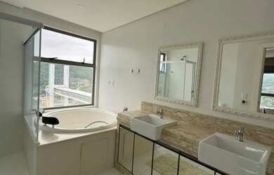 Imagem 4: APARTAMENTO MOBILIADO FRENTE MAR PARA LOCAÇÃO ANUAL EM BALNEÁRIO CAMBORIÚ