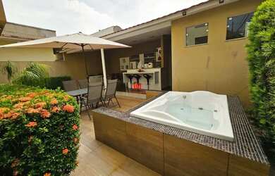 Imagem 10: Duplex no Quinta das Laranjeiras 04 Suites Escritorio Área gourmet e...