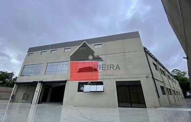 Imagem: O depósito possui 5 Vagas na garagem, 4.571m² de Área e