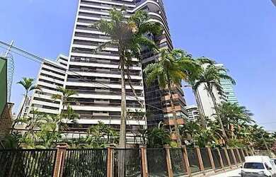 Imagem: O apartamento possui 5 Dormitórios, 5 Banheiros, 4 Vagas na