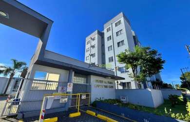 Imagem: O apartamento possui 2 Dormitórios, 1 Banheiro, 1 Vaga na garagem