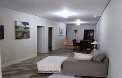 Imagem: A casa possui 3 Dormitórios, 2 Banheiros, 5 Vagas na garagem