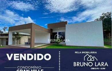 Imagem: A casa em condomínio possui 4 Dormitórios, 3 Banheiros, 2