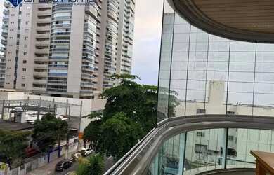 Imagem: O apartamento possui 3 Dormitórios, 2 Banheiros, 3 Vagas na