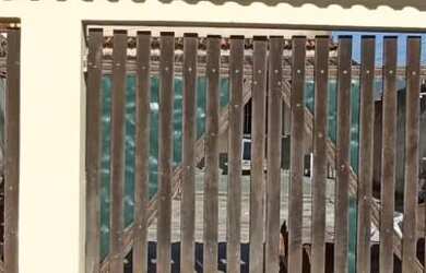 Imagem: A casa possui 2 Dormitórios, 1 Banheiro, 1 Vaga na garagem