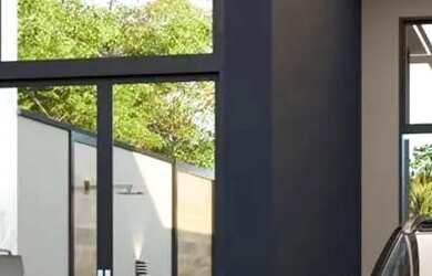 Imagem: A casa possui 3 Dormitórios, 3 Banheiros, 2 Vagas na garagem