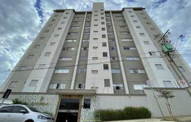 Imagem: O apartamento possui 3 Dormitórios, 2 Banheiros, 2 Vagas na