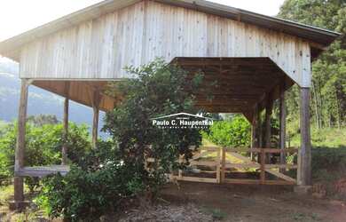 Imagem: A fazenda possui 75m² de Área e está localizado em Rolante