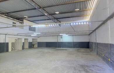 Imagem 15: Galpão/Depósito/Armazém para aluguel tem 400 metros quadrados