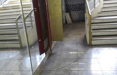 Imagem: O depósito possui 870m² de Área e está localizado em Barro