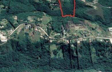 Imagem: O terreno possui 106.000m² de Área e está localizado em