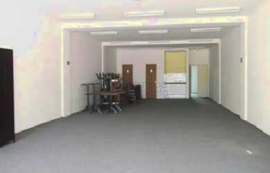 Imagem: O depósito possui 700m² de Área e está localizado em Centro