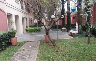 Imagem: O apartamento possui 3 Dormitórios, 1 Banheiro, 1 Vaga na garagem