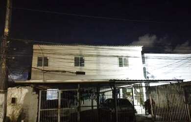 Imagem: A casa possui 2 Dormitórios, 2 Banheiros, 65m² de Área e