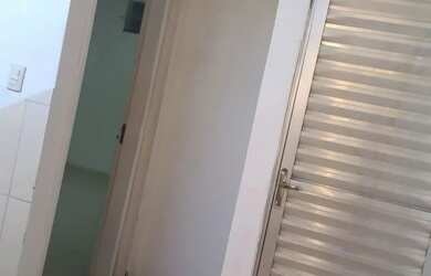 Imagem: A casa possui 2 Dormitórios, 1 Banheiro, Varanda e está localizado