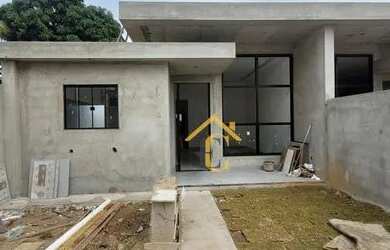 Imagem: A casa possui 3 Dormitórios, 2 Banheiros, 3 Vagas na garagem