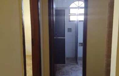 Imagem: A casa possui 3 Dormitórios, 2 Banheiros, 5 Vagas na garagem