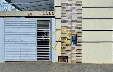 Imagem: A casa possui 1 Dormitório, 1 Vaga na garagem e está localizado