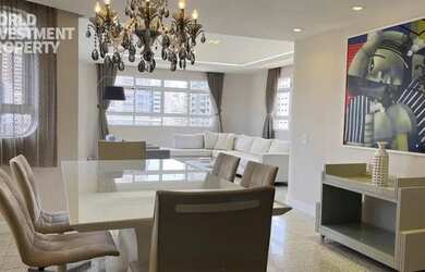 Imagem: O apartamento possui 5 Dormitórios, 5 Banheiros, 3 Vagas na