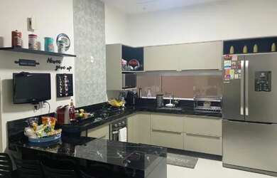 Imagem: A casa em condomínio à venda possui 3 Dormitórios, 4 Banheiros