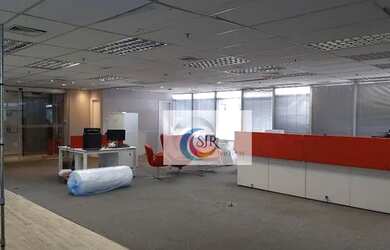 Imagem: O depósito possui 4 Vagas na garagem, 200m² de Área, Imóvel